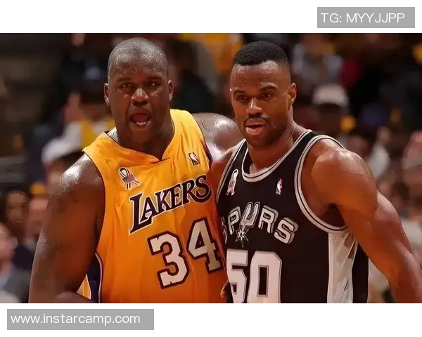 大卫罗宾逊：从绿茵场到人生巅峰的传奇旅程与荣耀时刻